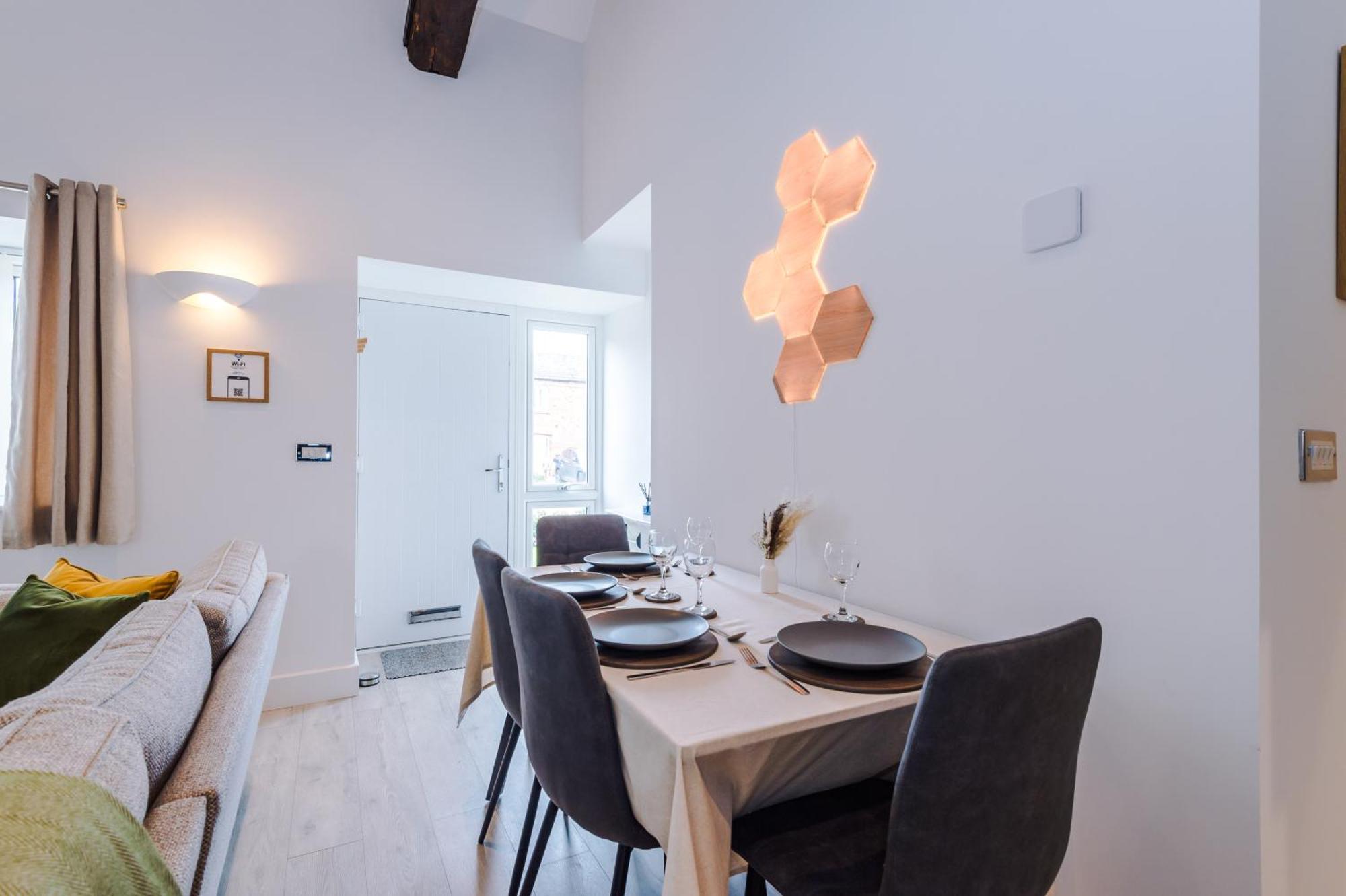 Ferienhaus Number 21: A Breathtaking Chester With Parking