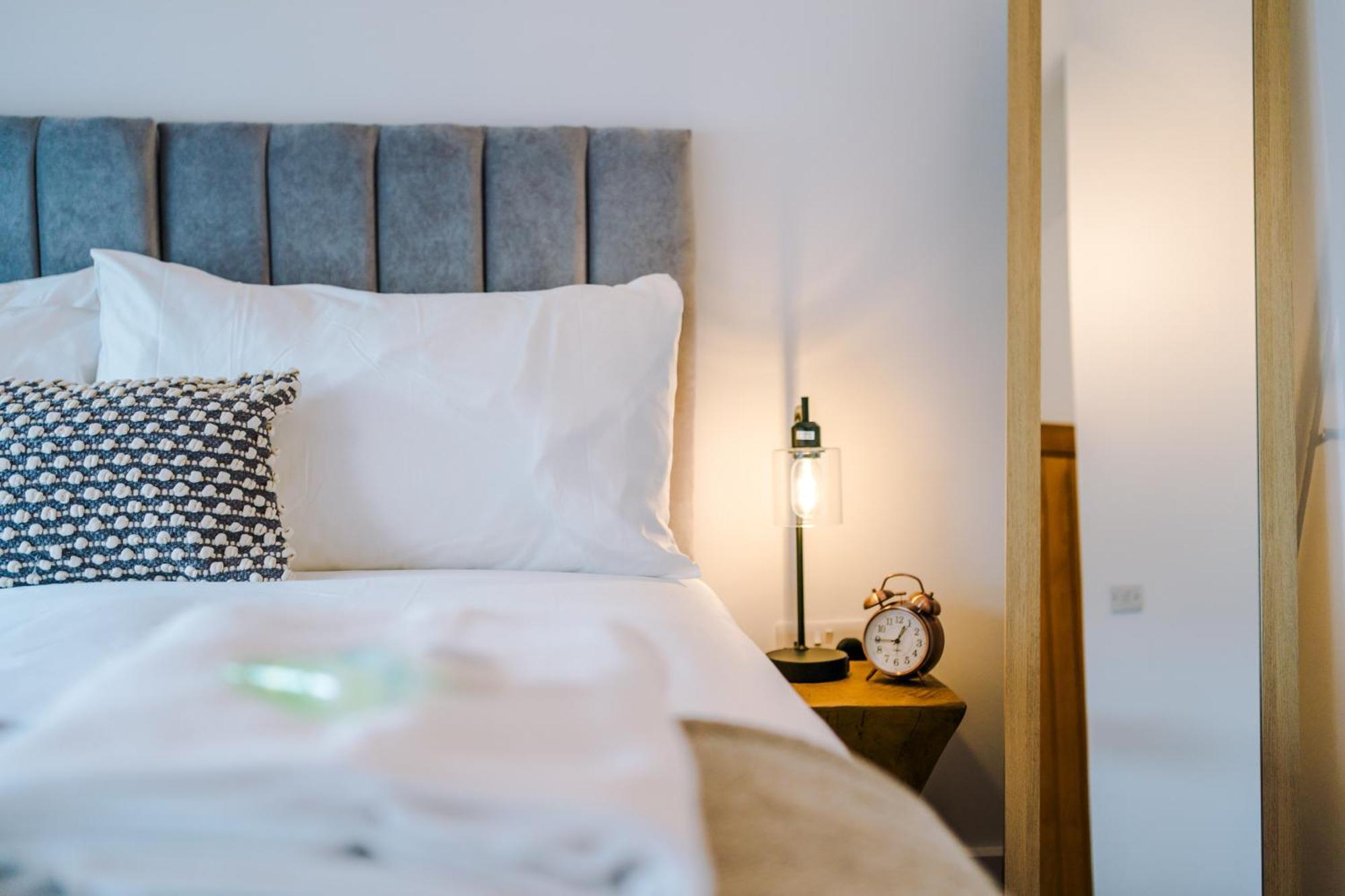 Ferienhaus Number 21: A Breathtaking Chester With Parking