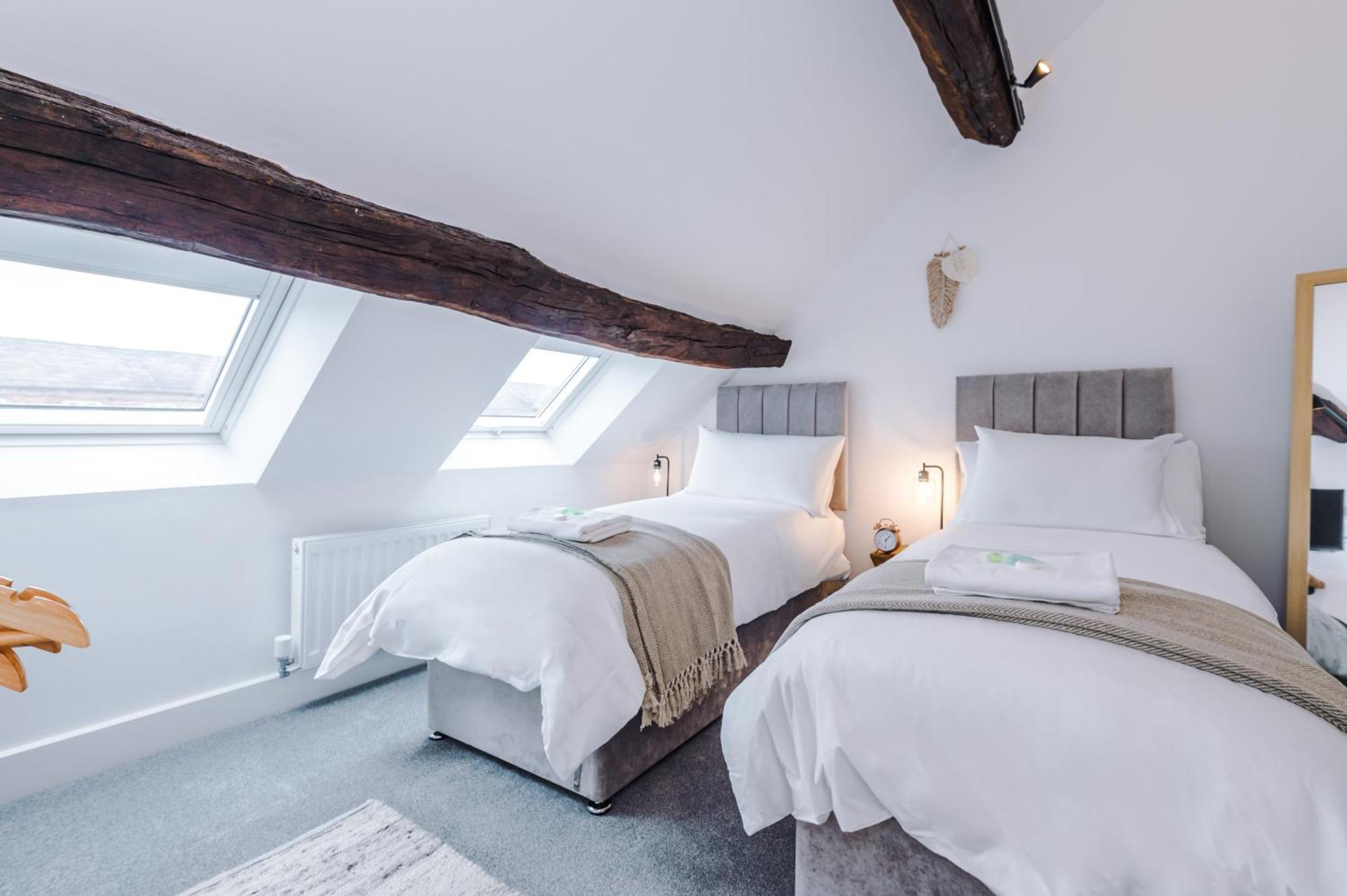 Number 21: A Breathtaking Chester With Parking Holiday home